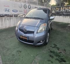 Auto - Toyota yaris 1.3 5p. sol