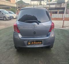 Auto - Toyota yaris 1.3 5p. sol