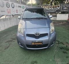 Auto - Toyota yaris 1.3 5p. sol