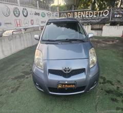 Auto - Toyota yaris 1.3 5p. sol