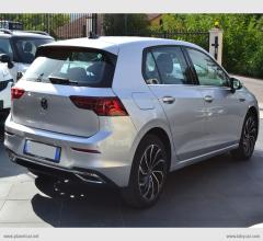 Auto - Volkswagen golf viii 2.0 tdi 115 cv dsg style