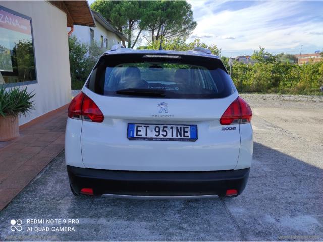 Auto - Peugeot 2008 1.2 vti 82 cv allure