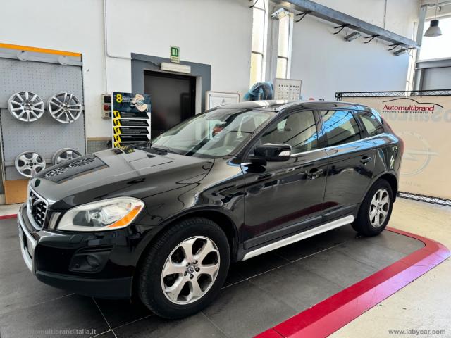 Auto - Volvo xc60 2.4 d5 kinetic