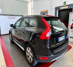 Auto - Volvo xc60 2.4 d5 kinetic