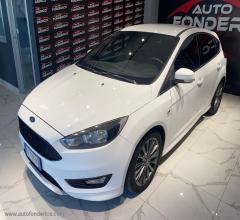 Auto - Ford focus 1.5 tdci st line