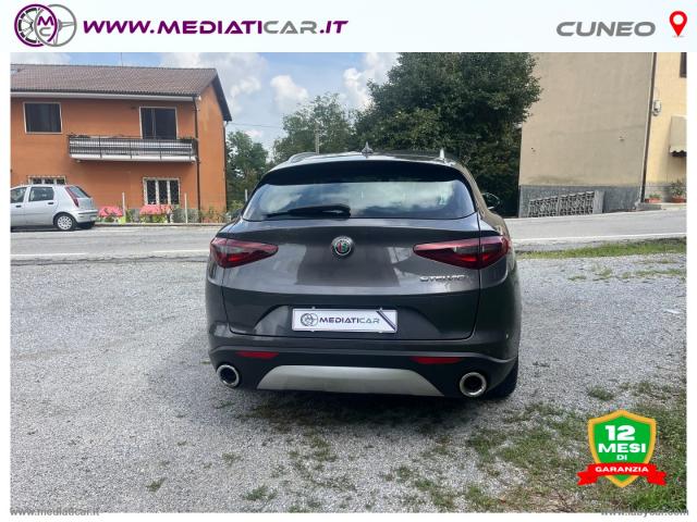 Auto - Alfa romeo stelvio 2.2 t.diesel 190cv at8 rwd bus.