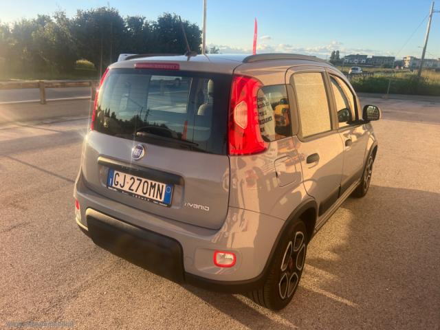 Auto - Fiat panda 1.0 firefly s&s hybrid