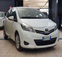 Auto - Toyota yaris 1.3 3p. active