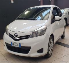 Auto - Toyota yaris 1.3 3p. active