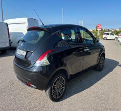 Auto - Lancia ypsilon 1.2 69 cv 5p. s&s gold