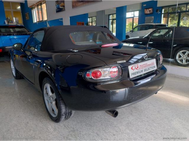 Auto - Mazda mx-5 1.8l 16v high