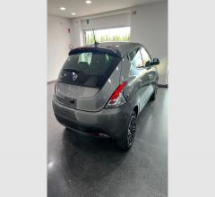 Auto - Lancia ypsilon 1.0 firefly 5p. s&s hybrid gold