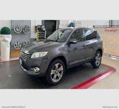 Auto - Toyota rav4 crossover 2.2 d-cat a/t 150cv exec.