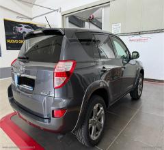 Auto - Toyota rav4 crossover 2.2 d-cat a/t 150cv exec.