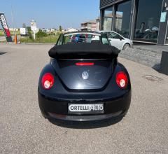 Auto - Volkswagen new beetle 1.4 16v cabrio