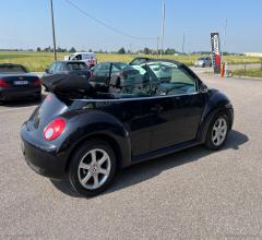 Auto - Volkswagen new beetle 1.4 16v cabrio