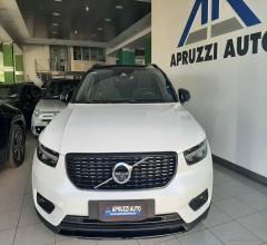 Auto - Volvo xc40 d4 awd geartronic r-design