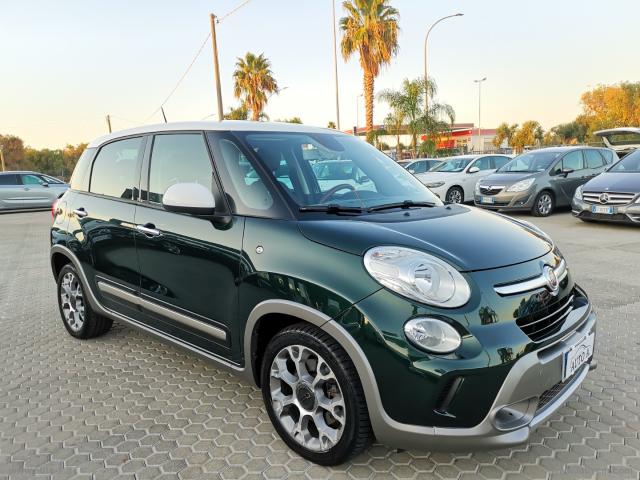 Auto - Fiat 500l 1.6 mjt 120 cv trekking