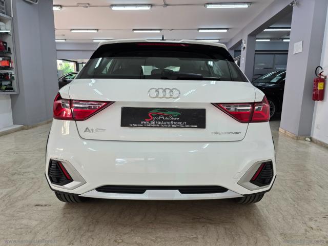 Auto - Audi a1 citycarver 30 tfsi identity contrast