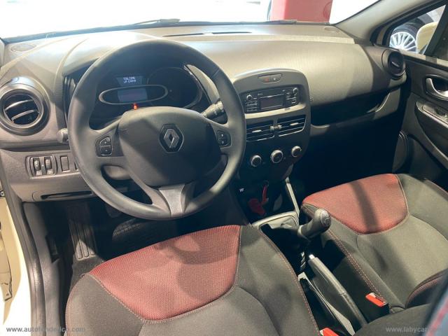 Auto - Renault clio 1.5 diesel