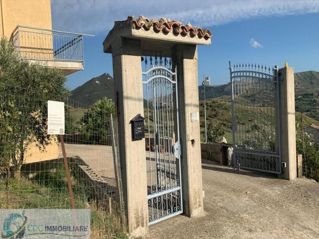 Appartamenti in Vendita - Villa in vendita a prizzi contrada grimaldi