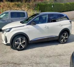 Auto - Peugeot 3008 bluehdi 130 s&s eat8 gt