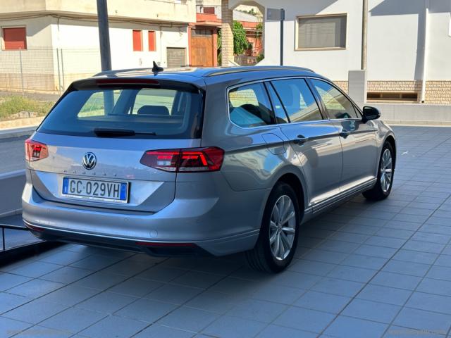 Auto - Volkswagen passat var. 2.0 tdi evo dsg business