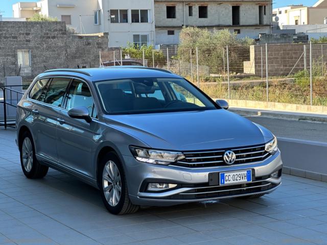 Auto - Volkswagen passat var. 2.0 tdi evo dsg business