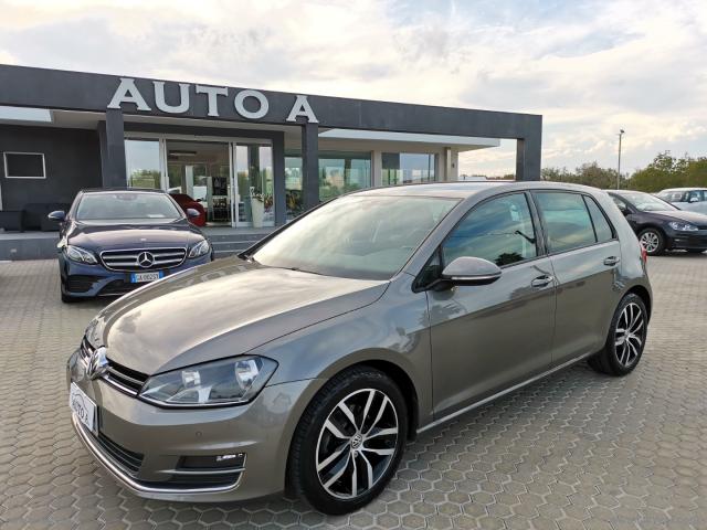 Volkswagen golf 1.6 tdi 110cv dsg 5p. executive bmt