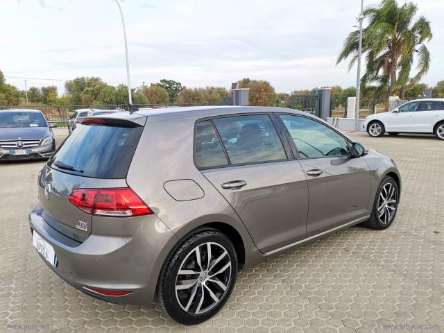 Auto - Volkswagen golf 1.6 tdi 110cv dsg 5p. executive bmt