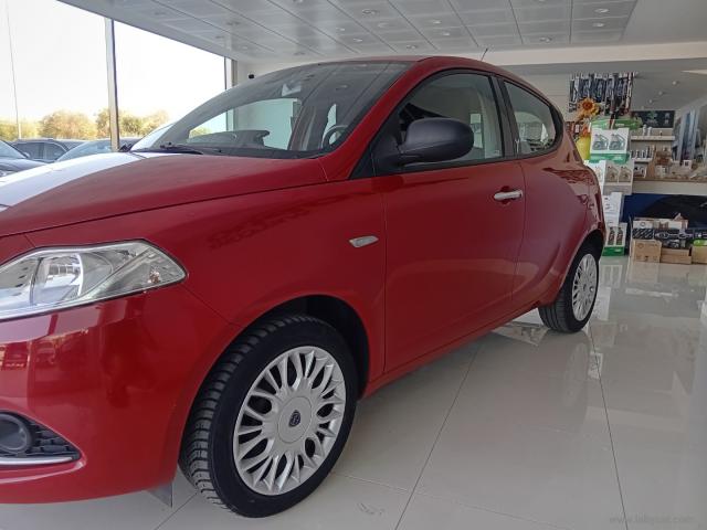 Auto - Lancia ypsilon 1.2 69 cv 5p. platinum