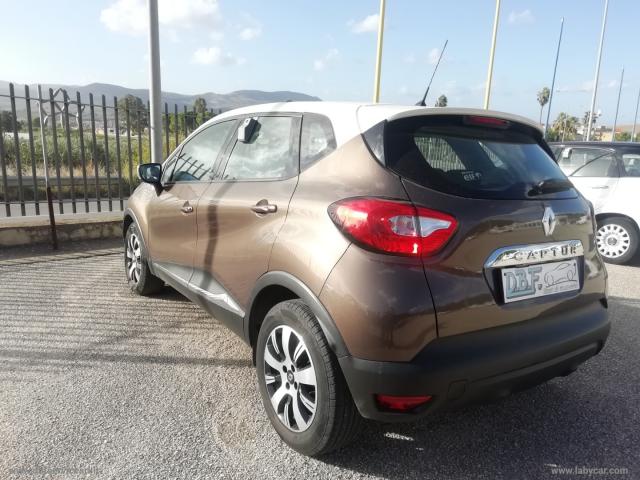 Auto - Renault captur 1.5 dci 8v 90 cv edc ener. r-link