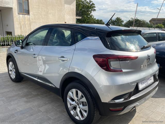 Auto - Renault captur tce 12v 100 cv intens