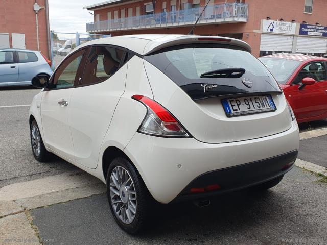 Auto - Lancia ypsilon 0.9 t.air 85 cv 5p. s&s