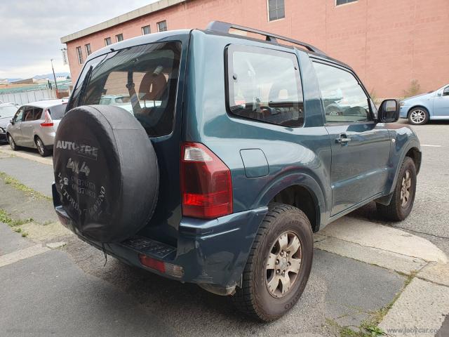 Auto - Mitsubishi pajero 2.5 tdi 3p.