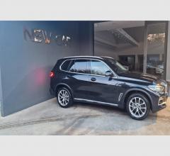 Auto - Bmw x5 xdrive25d xline