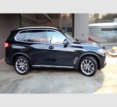 Auto - Bmw x5 xdrive25d xline