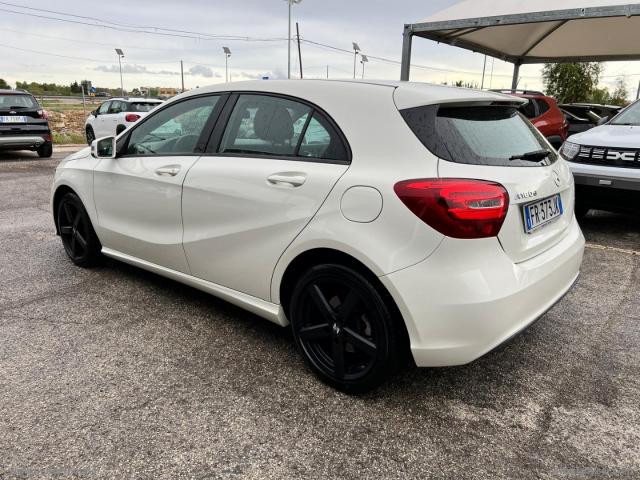 Auto - Mercedes-benz a 180 d business