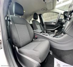 Auto - Mercedes-benz a 180 d business