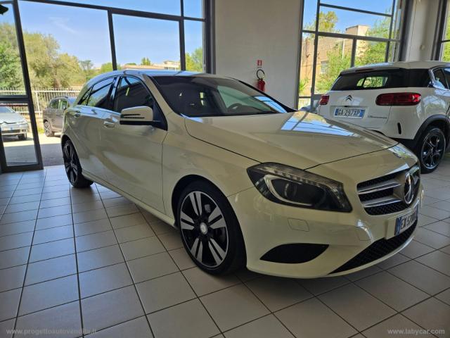 Mercedes-benz a 200 cdi premium