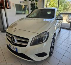 Auto - Mercedes-benz a 200 cdi premium