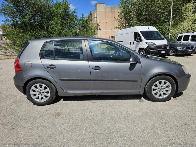 Auto - Volkswagen golf 1.9 tdi dpf 5p. united bluemotion