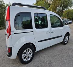 Auto - Renault kangoo blue dci 8v 95 cv 5p. life