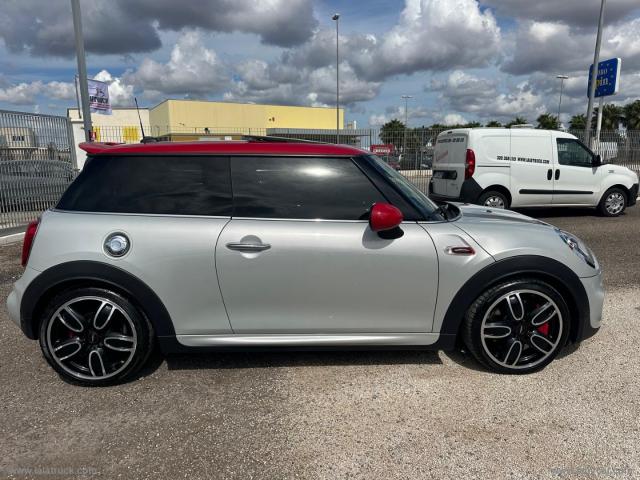 Auto - Mini mini john cooper works 1to6 edition