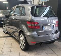 Auto - Mercedes-benz b 180 blueefficiency sport