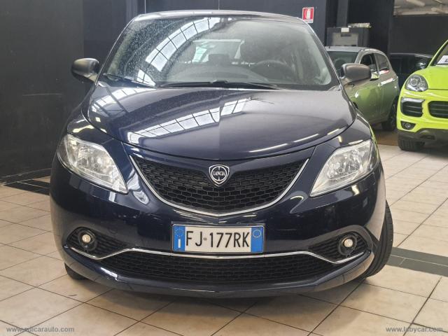 Auto - Lancia ypsilon 1.2 69 cv 5p.