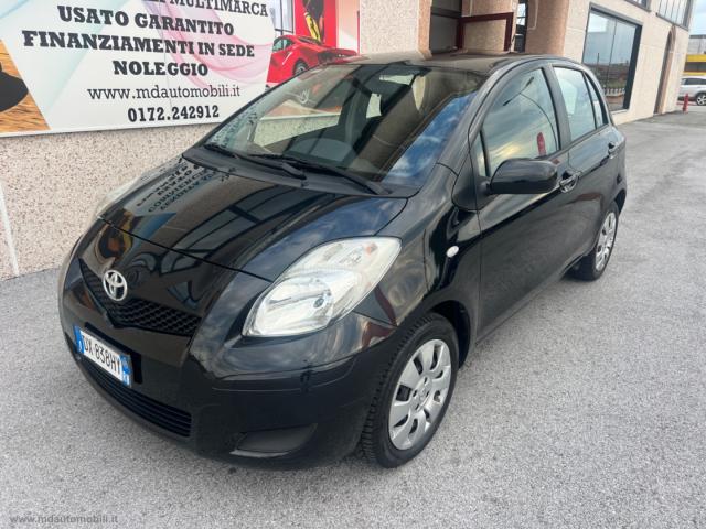 Auto - Toyota yaris 1.0 5p.