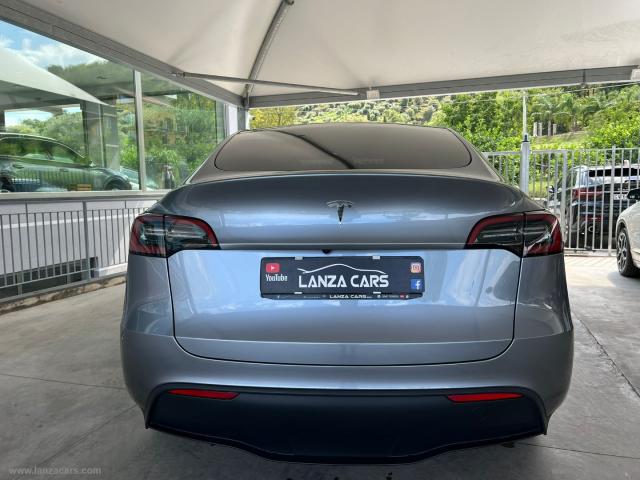 Auto - Tesla model y long range awd