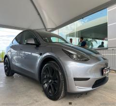 Auto - Tesla model y long range awd