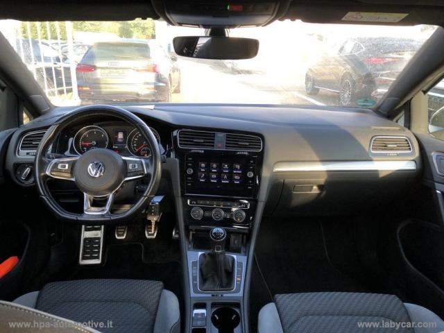 Auto - Volkswagen golf 2.0 tdi r-line